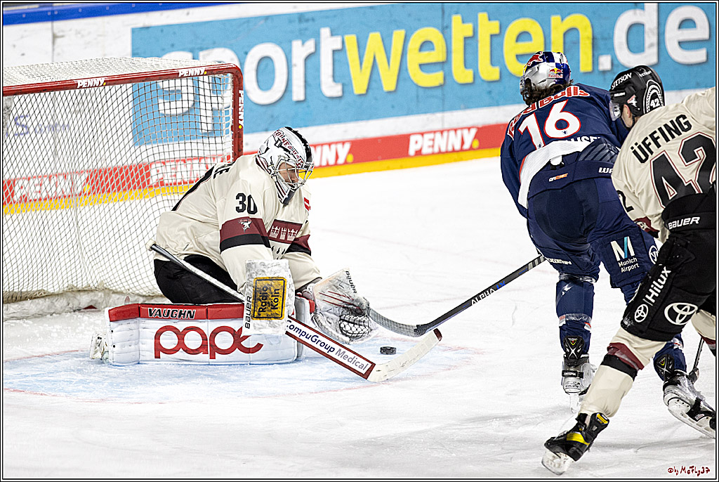 PENNY DEL;  Koelner Haie - EHC Red Bul Muenchenl; Koeln, 18.03.2022